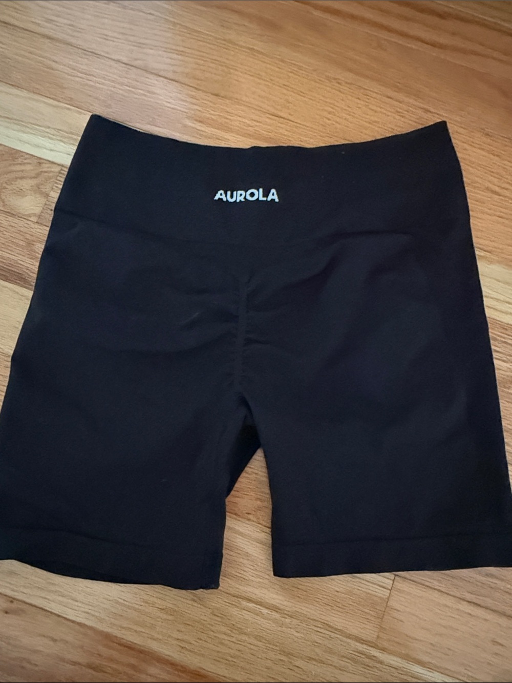 Aurola black gym shorts M